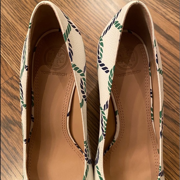 Brand New Tory Burch Heels - Picture 4 of 5
